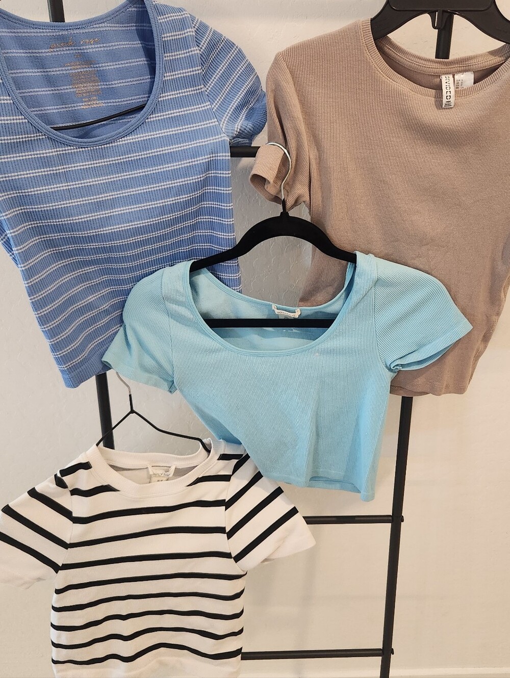 Ribbed Tees. Size S/M